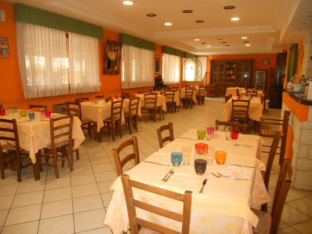 Hotel Cascia Ristorante Esterno foto