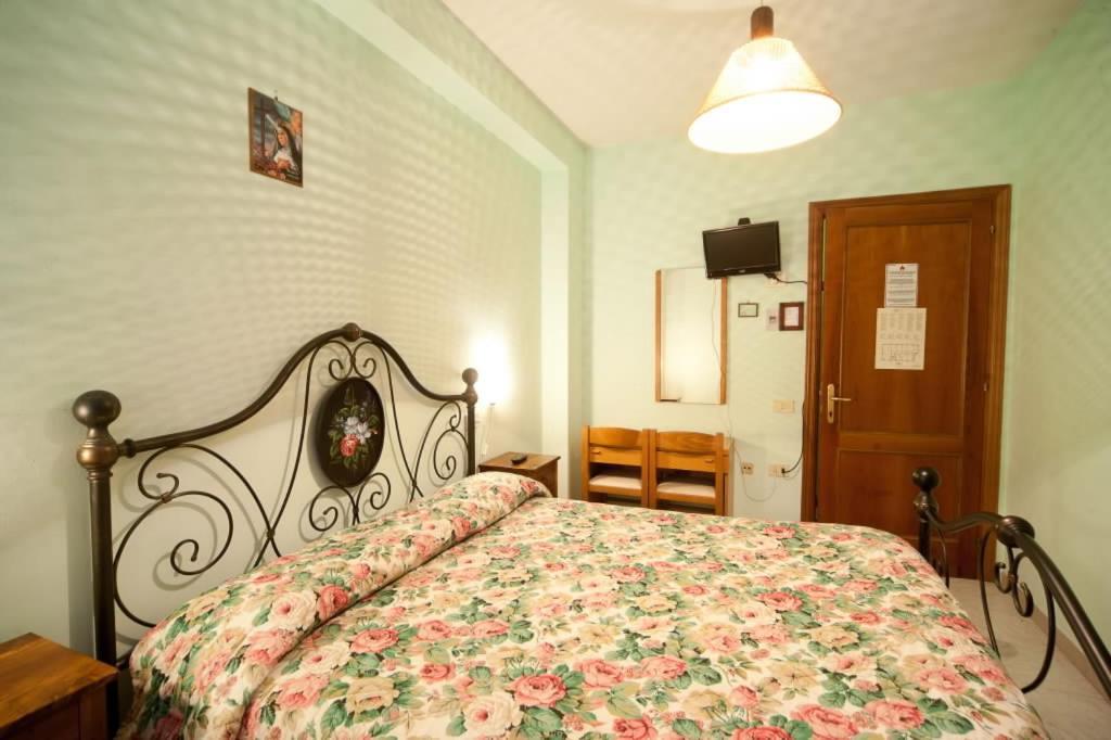 Hotel Cascia Ristorante Esterno foto